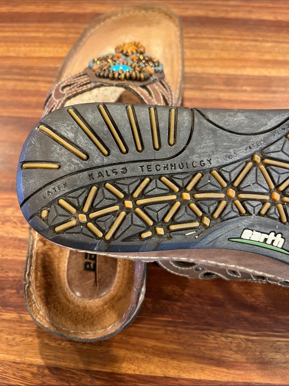 Earth freesia sandals. Size 7.5 b but see comments - Picture 7 of 7